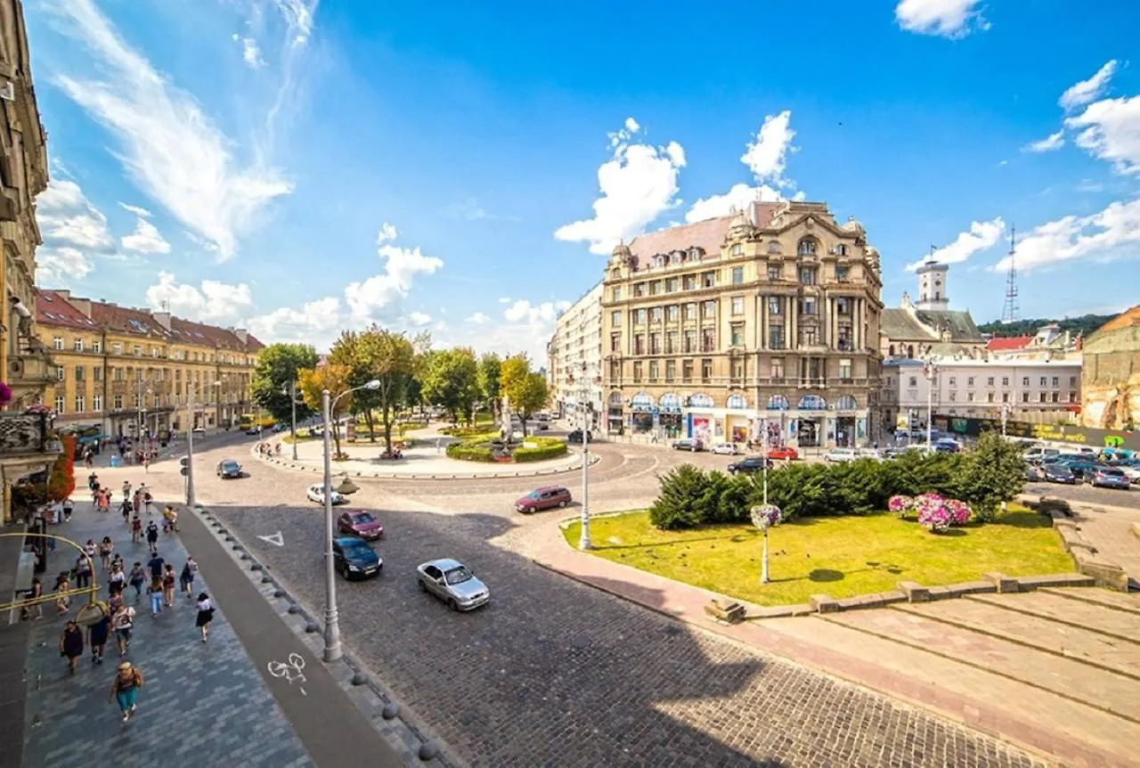 Miskevycha Square 5A Apartment- View Of The Center Of Lviv With A Balcony